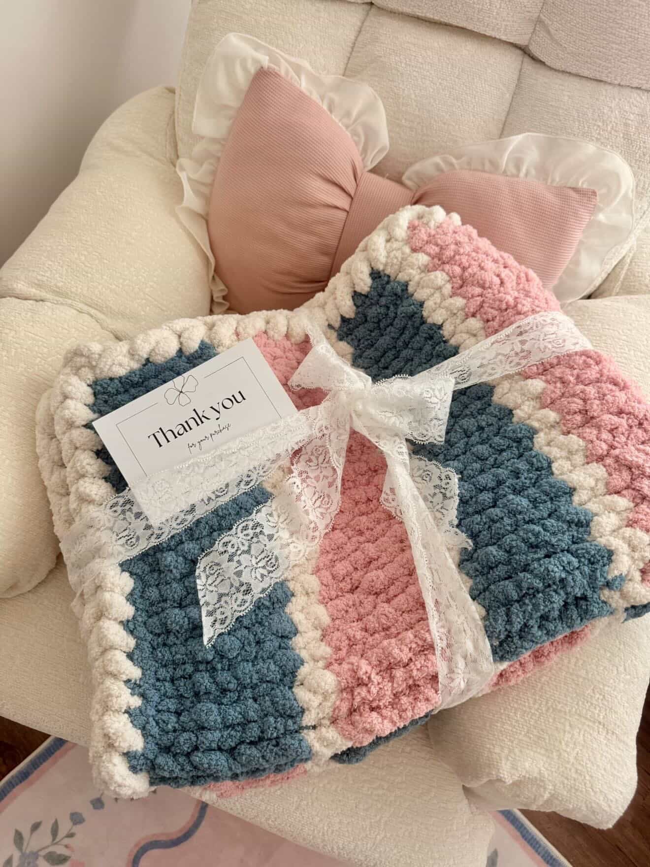 Bordered Solid or Striped Hand Knit Chunky Blanket